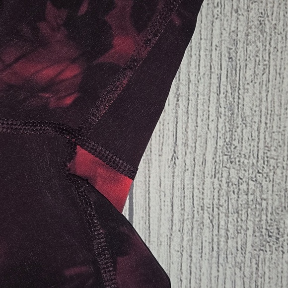 Lululemon Men's Pace Breaker Shorts Black/Pink Size XL - Picture 10 of 10